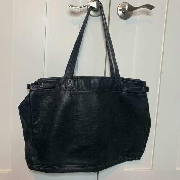 Vintage Handbags - Vintage Black Leather Purse